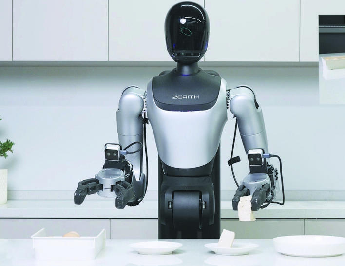 “五感全开”！机器人完成“抓豆腐”(图1)